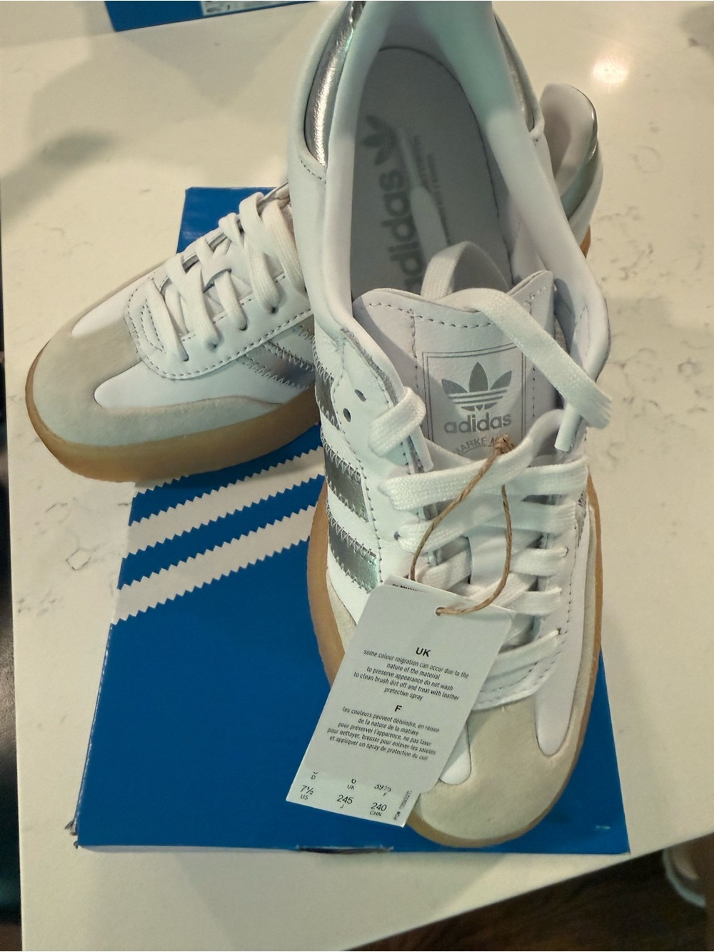 NWT adidas Sambae White Sneakers with Silver Stripes and Gum Sole